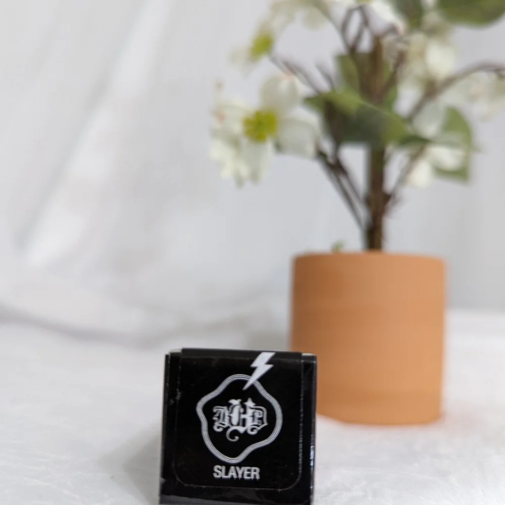 🆕️ SLAYER 🖤 KVD Beauty Studded Kiss Lipstick